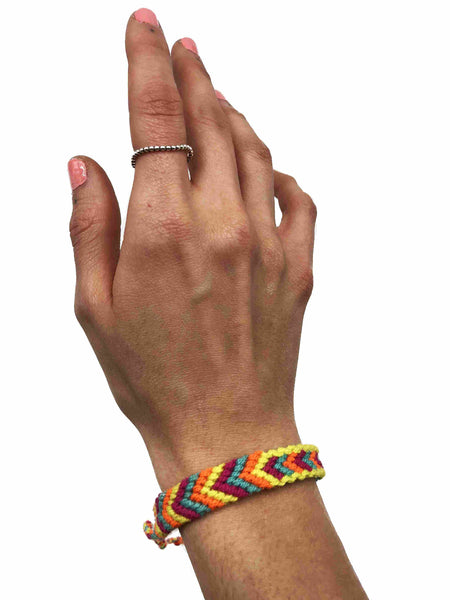 Pulsera Sol- Ručně háčkovaný náramek - hand crochet bracelet - Wayana.eu